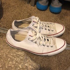 Men’s low top converse allstar shoe